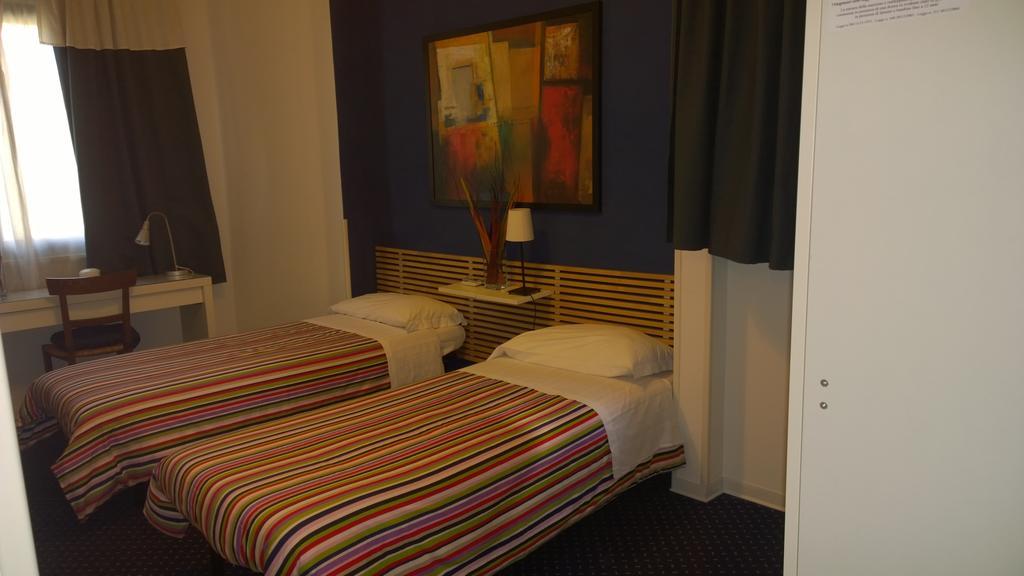 Almi Rooms Rome Chambre photo